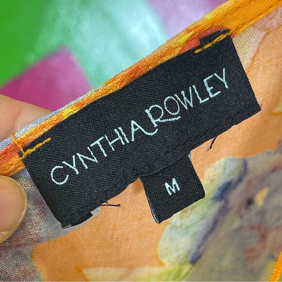 Cynthia Rowley, Floral Halter Top. Size Medium. Elastic Back and Wrap Around - Picture 3 of 7